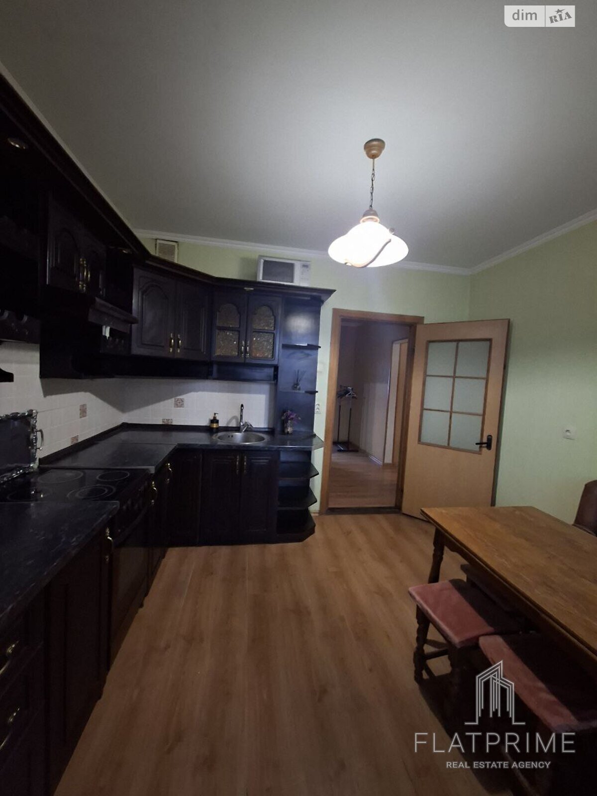 Продажа трехкомнатной квартиры в Киеве, на ул. Вишняковская 7А, район Осокорки фото 1 Продажа трехкомнатной квартиры в Киеве, на ул. Вишняковская 7А, район Осокорки фото 1