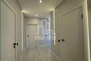 Продаж трикімнатної квартири в Києві, на вул. Зарічна 2, район Осокорки фото 2