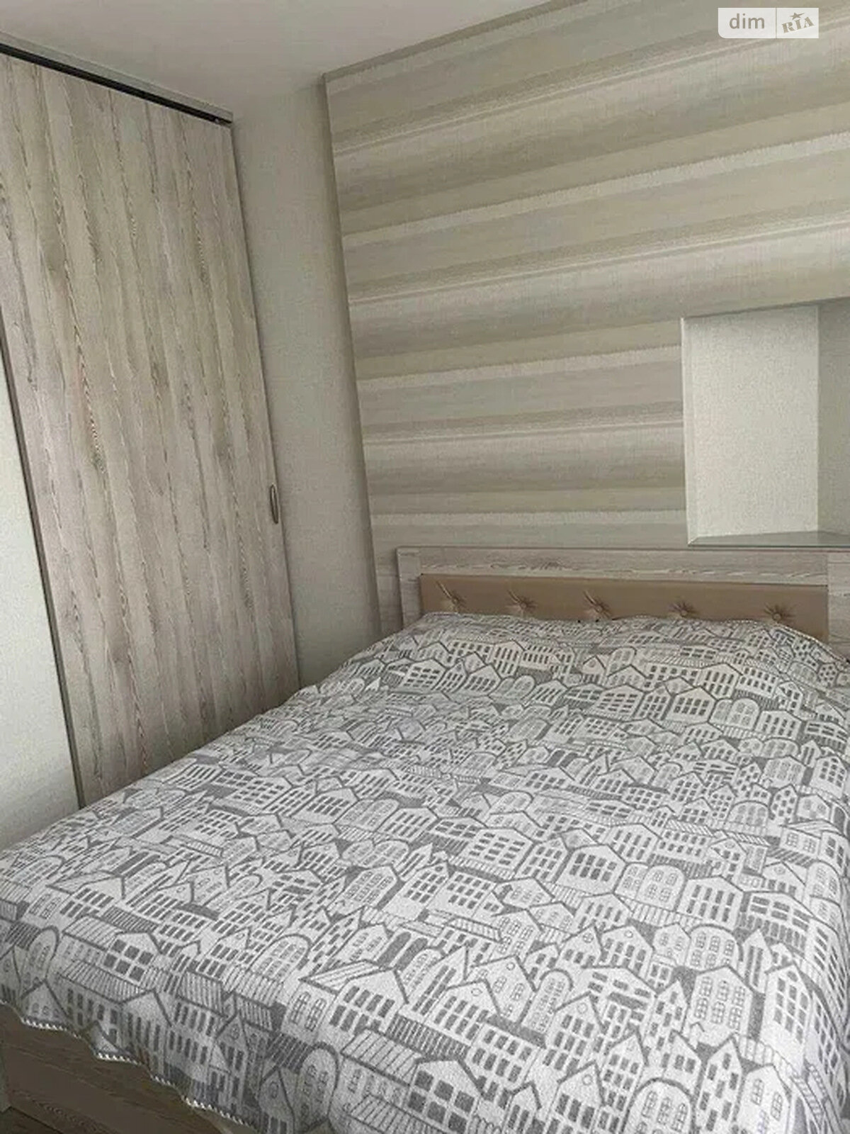 Продажа однокомнатной квартиры в Киеве, на ул. Завальная 10В, район Осокорки фото 1 Продажа однокомнатной квартиры в Киеве, на ул. Завальная 10В, район Осокорки фото 1