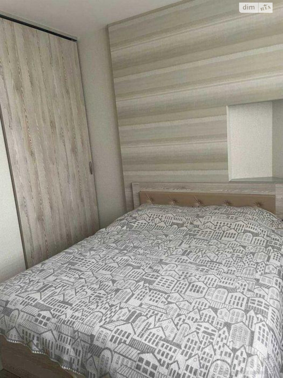 Продаж однокімнатної квартири в Києві, на вул. Завальна 10Г, район Осокорки фото 1 Продаж однокімнатної квартири в Києві, на вул. Завальна 10Г, район Осокорки фото 1