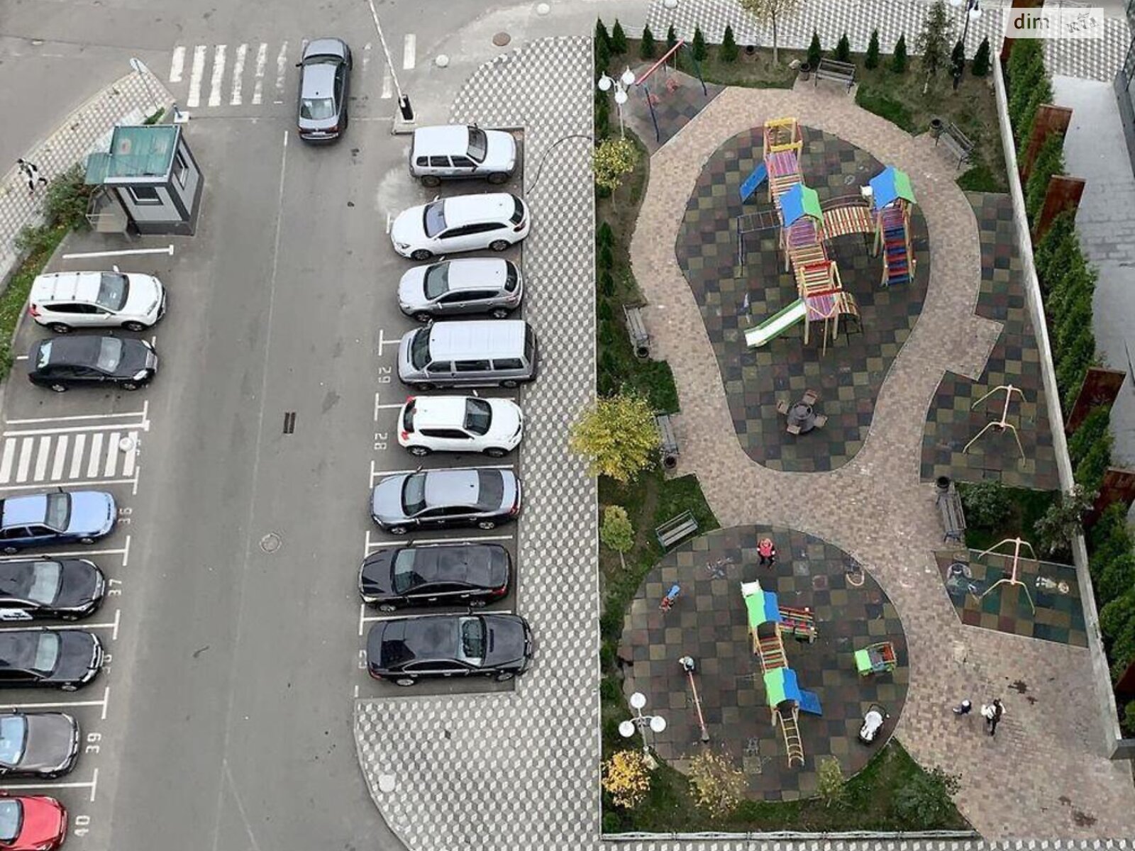 Продажа трехкомнатной квартиры в Киеве, на ул. Завальная, район Осокорки фото 1 Продажа трехкомнатной квартиры в Киеве, на ул. Завальная, район Осокорки фото 1