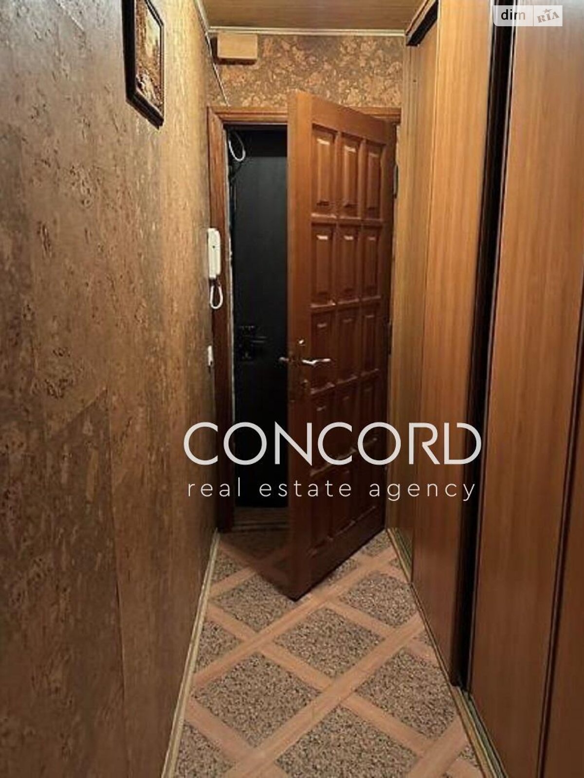 Продажа трехкомнатной квартиры в Киеве, на ул. Академика Шалимова 33, район Отрадный фото 1