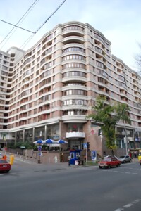 Продаж чотирикімнатної квартири в Києві, на вул. Жилянська 59, район Паньківщина фото 2