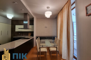 Продаж трикімнатної квартири в Києві, на вул. Жилянська 59, район Паньківщина фото 2