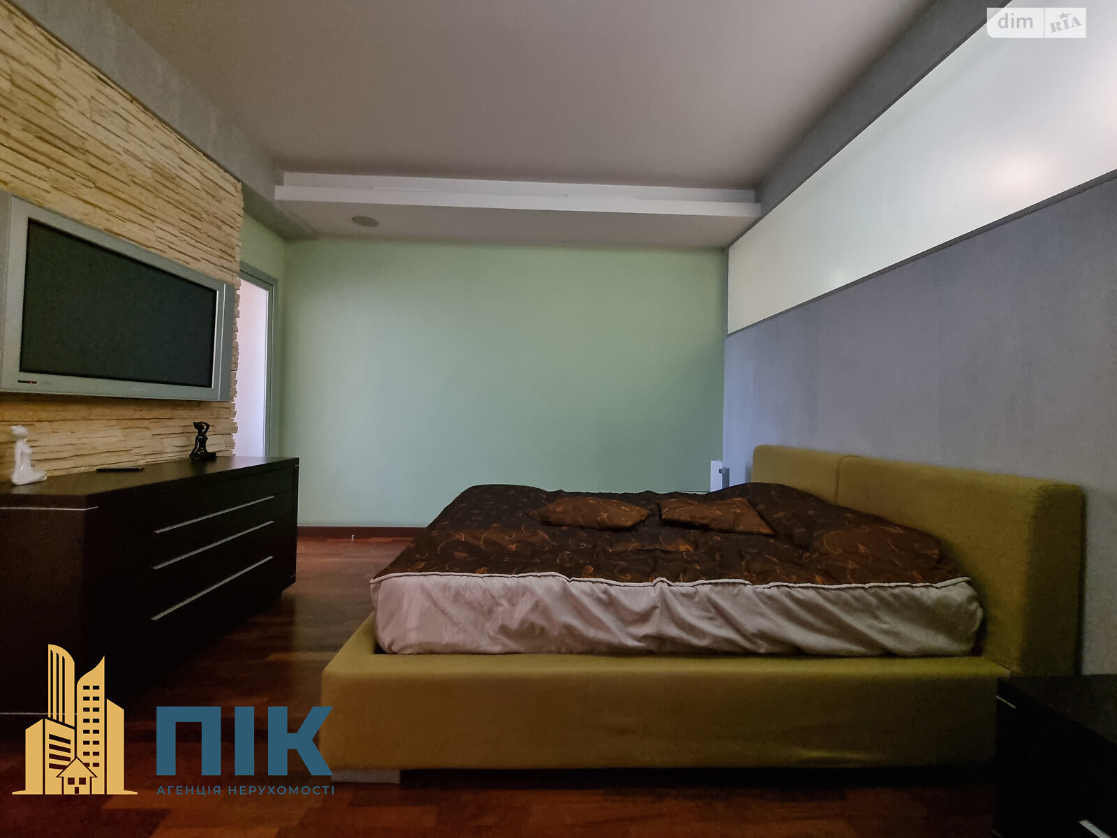 Продаж трикімнатної квартири в Києві, на вул. Жилянська 59, район Паньківщина фото 1 Продаж трикімнатної квартири в Києві, на вул. Жилянська 59, район Паньківщина фото 1
