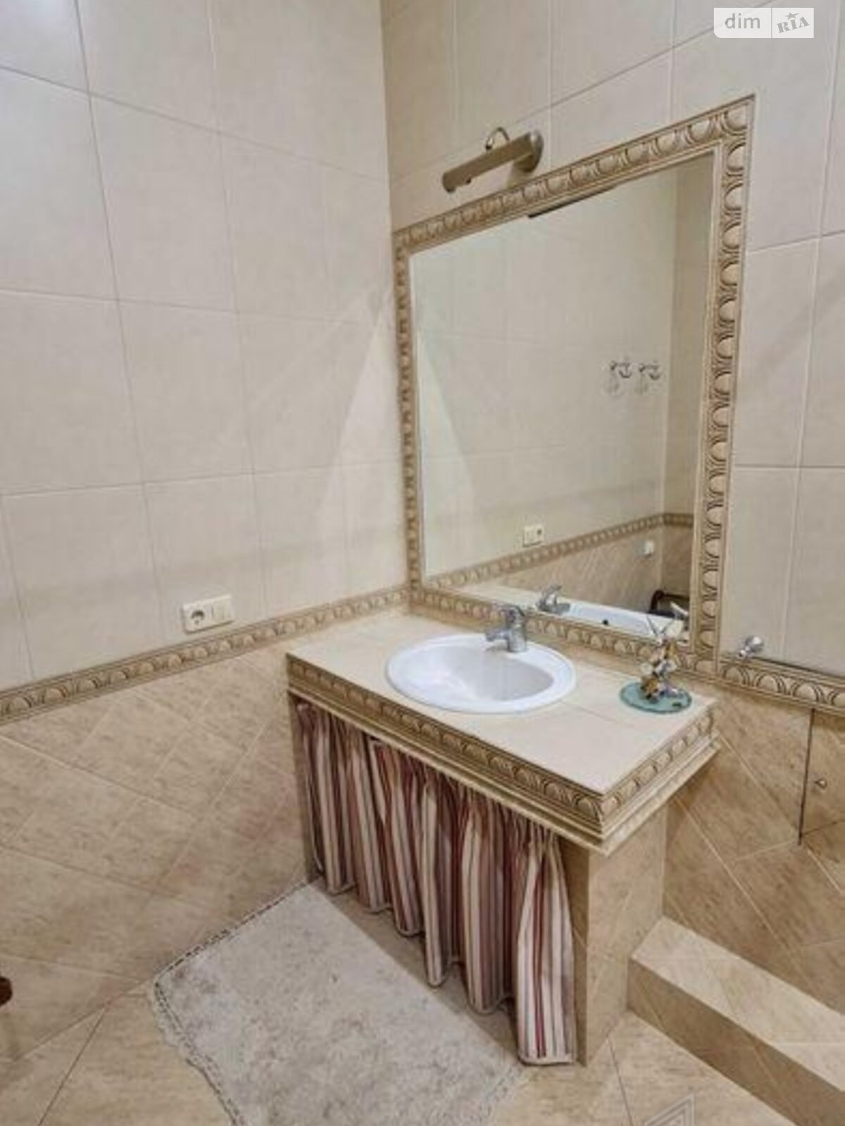 Продаж трикімнатної квартири в Києві, на вул. Саксаганського 68/21, район Паньківщина фото 1 Продаж трикімнатної квартири в Києві, на вул. Саксаганського 68/21, район Паньківщина фото 1