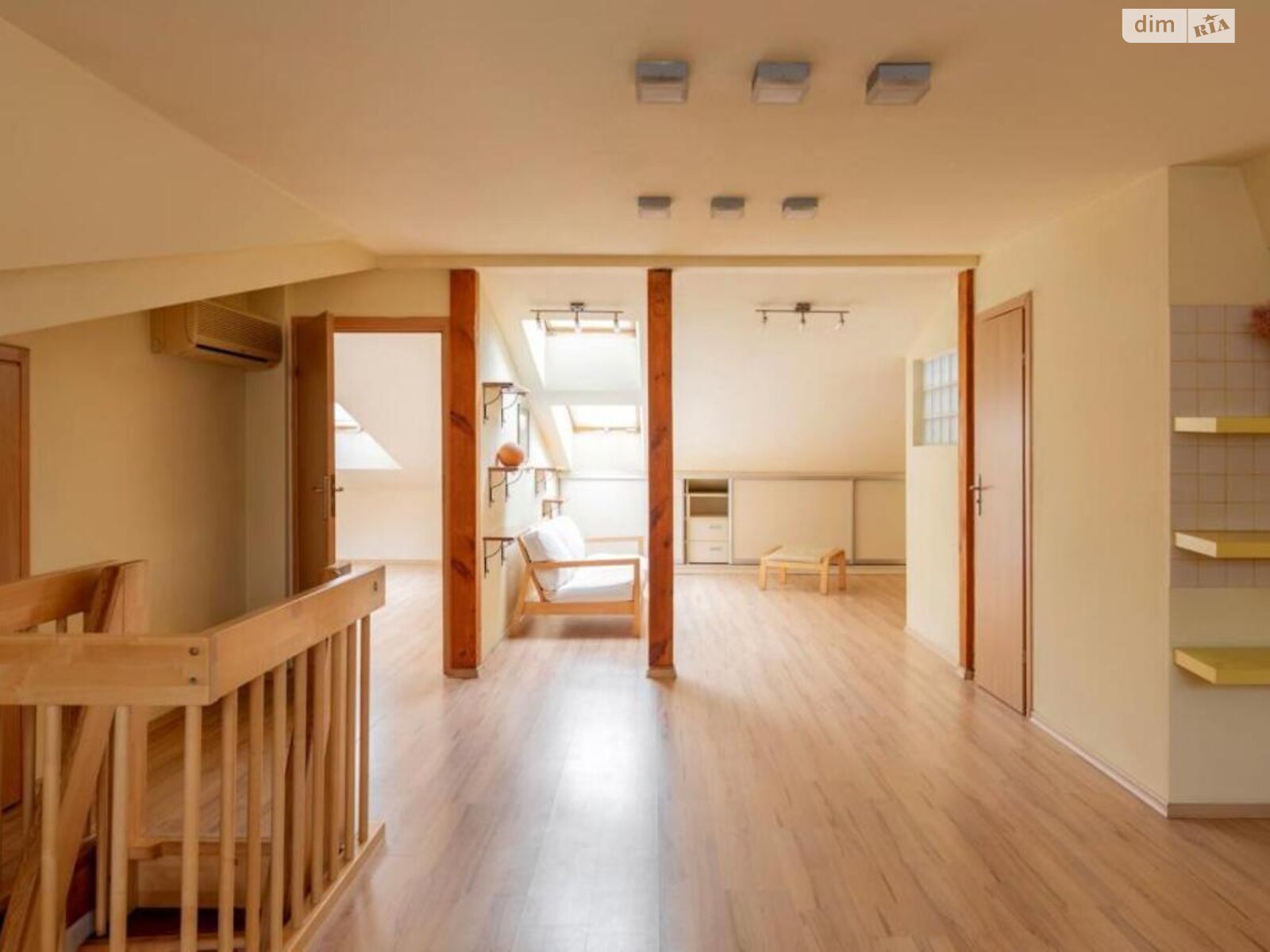 Продажа трехкомнатной квартиры в Киеве, на ул. Саксаганского 70Б, район Паньковщина фото 1