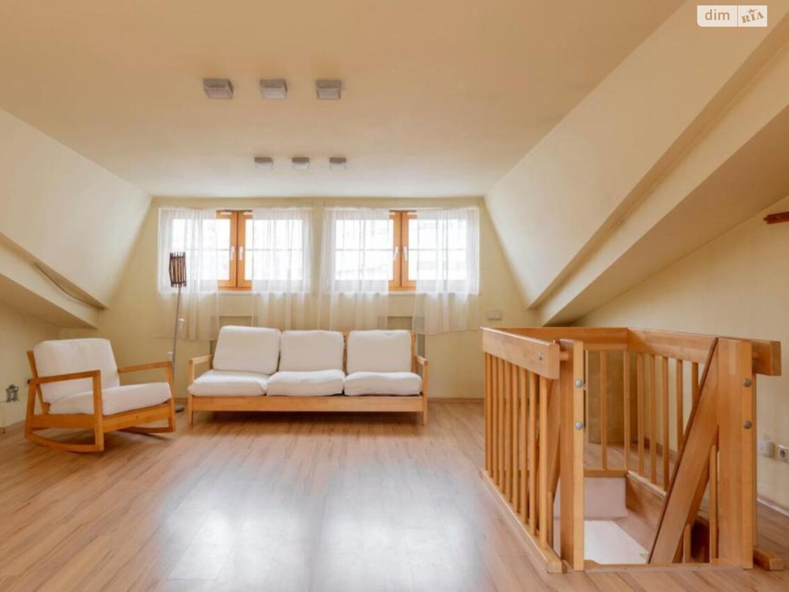 Продажа трехкомнатной квартиры в Киеве, на ул. Саксаганского 70Б, район Паньковщина фото 1