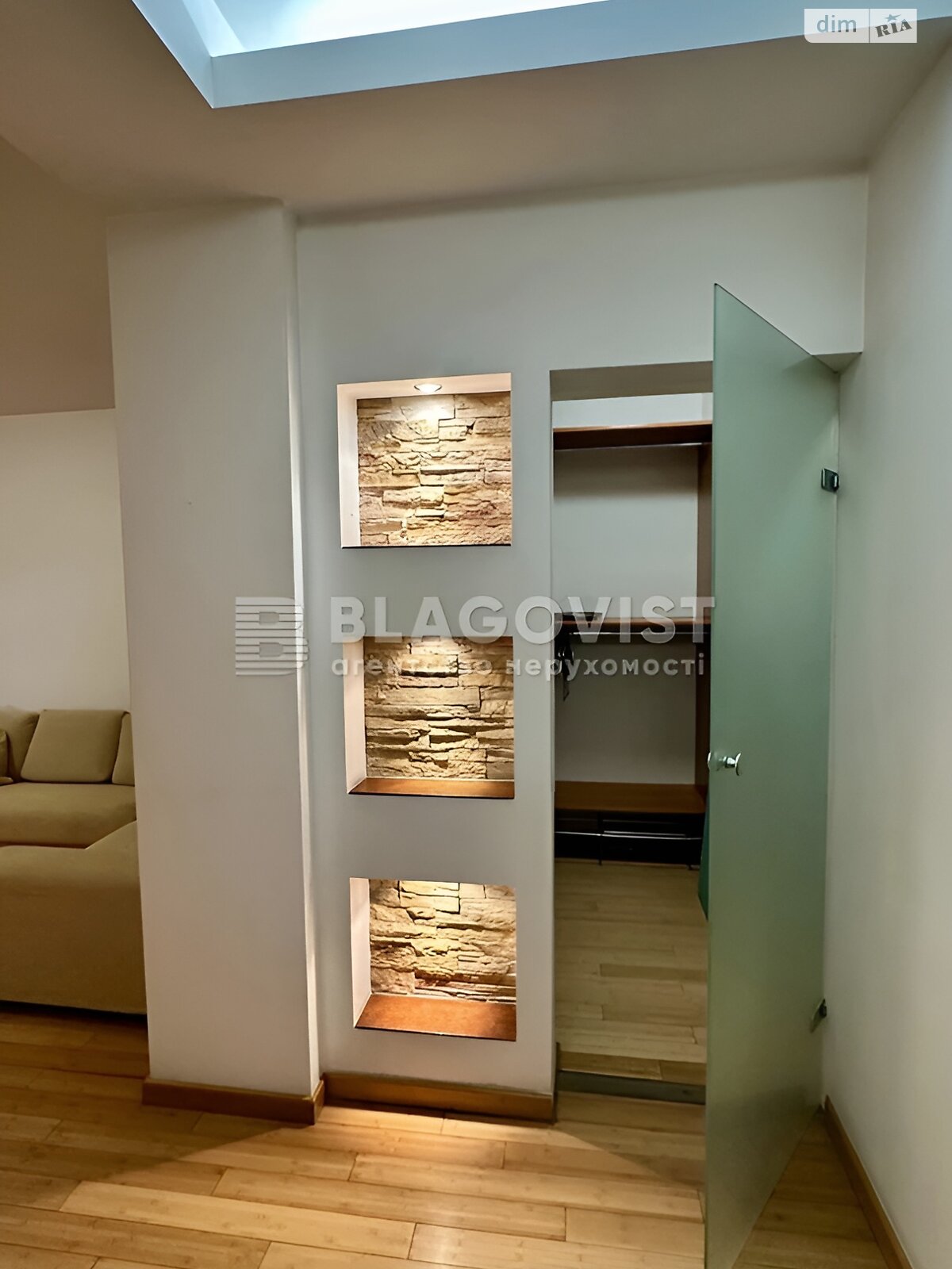 Продажа трехкомнатной квартиры в Киеве, на ул. Тарасовская 3, район Паньковщина фото 1 Продажа трехкомнатной квартиры в Киеве, на ул. Тарасовская 3, район Паньковщина фото 1