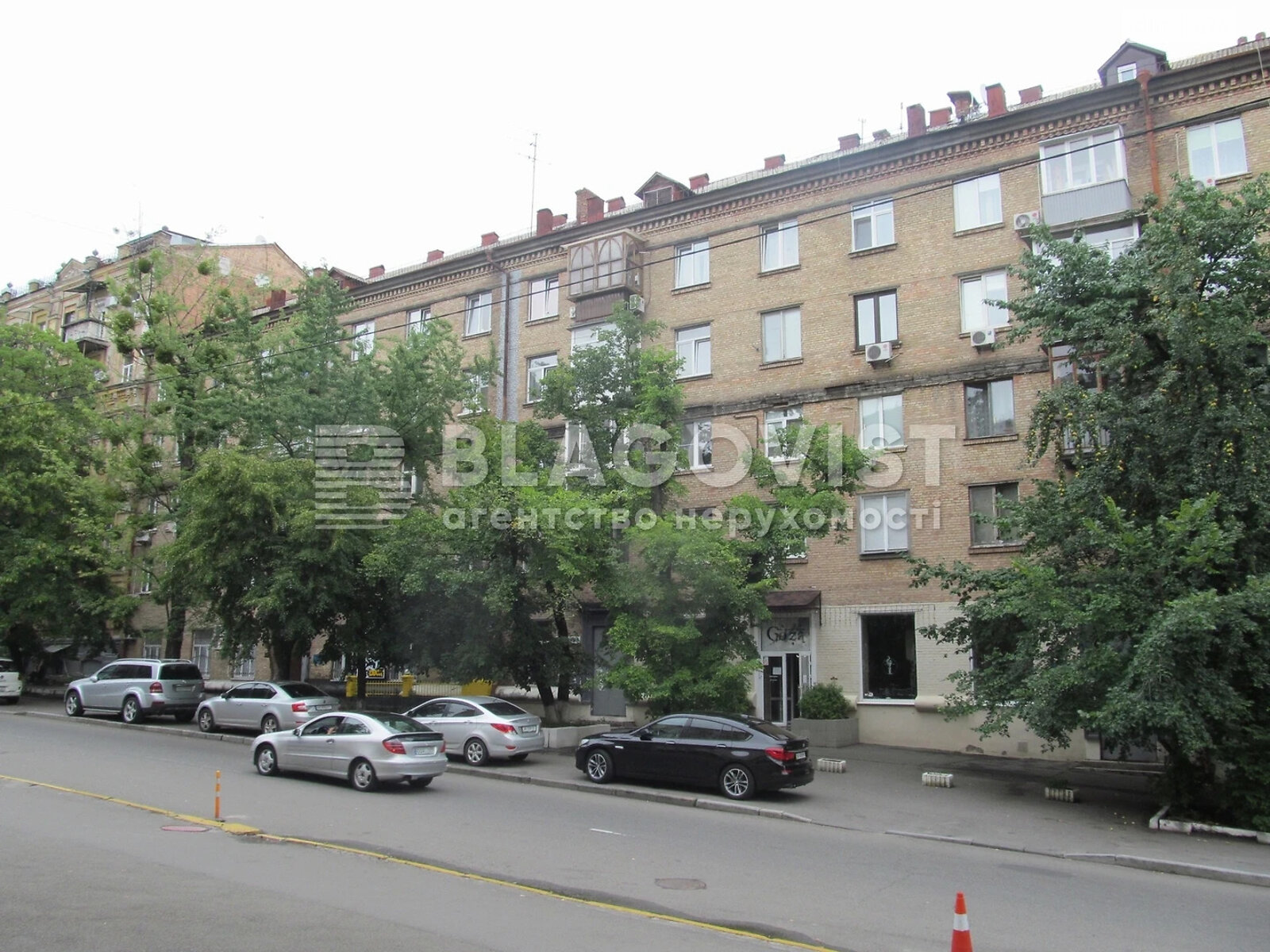 Продаж трикімнатної квартири в Києві, на вул. Тарасівська 3, район Паньківщина фото 1 Продаж трикімнатної квартири в Києві, на вул. Тарасівська 3, район Паньківщина фото 1