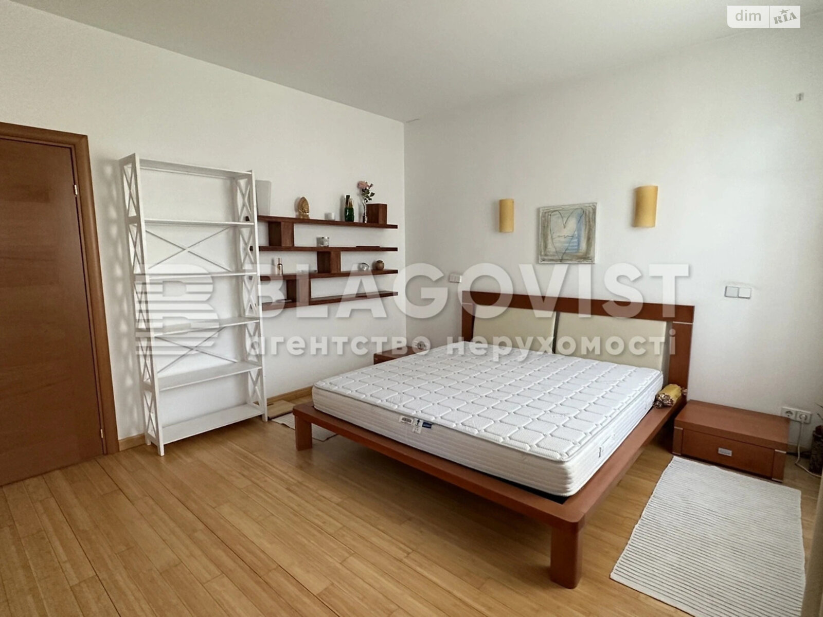 Продаж трикімнатної квартири в Києві, на вул. Тарасівська 3, район Паньківщина фото 1 Продаж трикімнатної квартири в Києві, на вул. Тарасівська 3, район Паньківщина фото 1