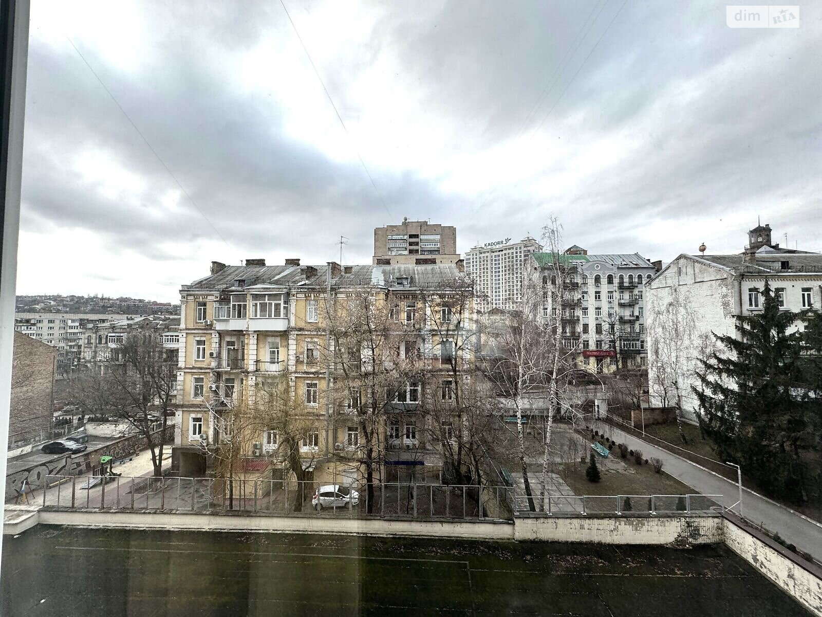 Продаж трикімнатної квартири в Києві, на вул. Тарасівська 21, район Паньківщина фото 1 Продаж трикімнатної квартири в Києві, на вул. Тарасівська 21, район Паньківщина фото 1