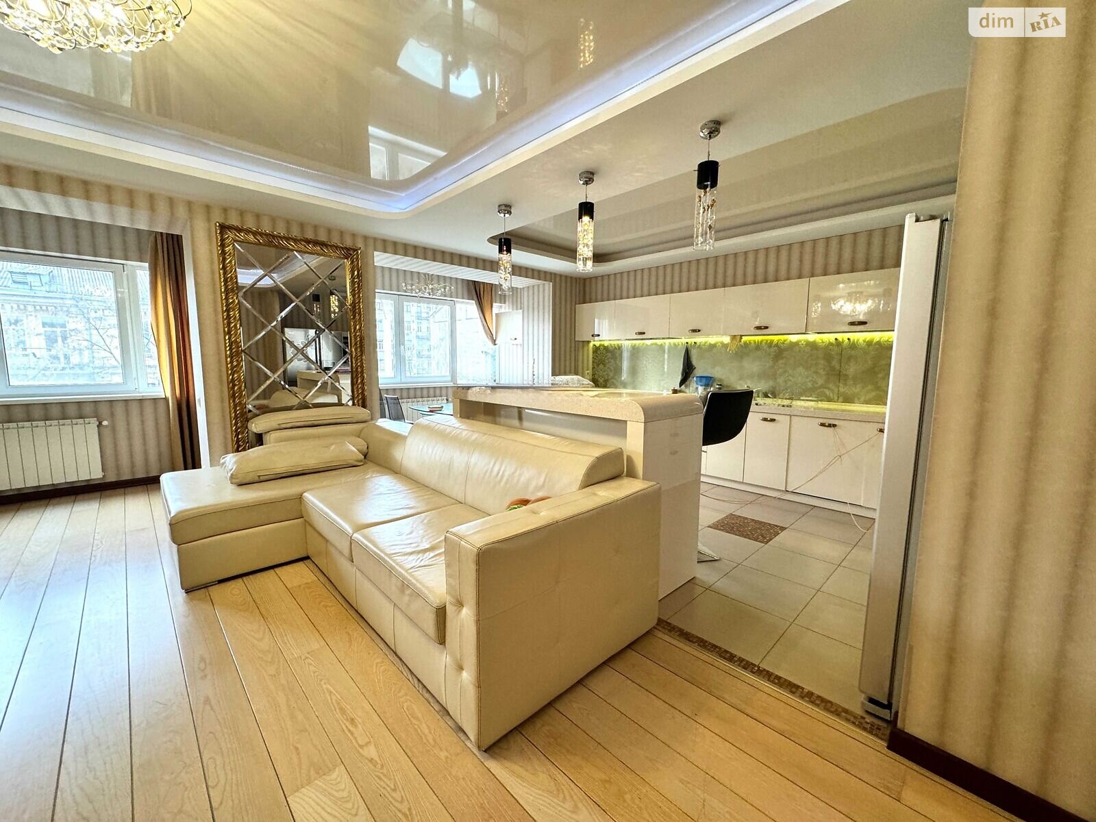 Продаж трикімнатної квартири в Києві, на вул. Тарасівська 21, район Паньківщина фото 1 Продаж трикімнатної квартири в Києві, на вул. Тарасівська 21, район Паньківщина фото 1