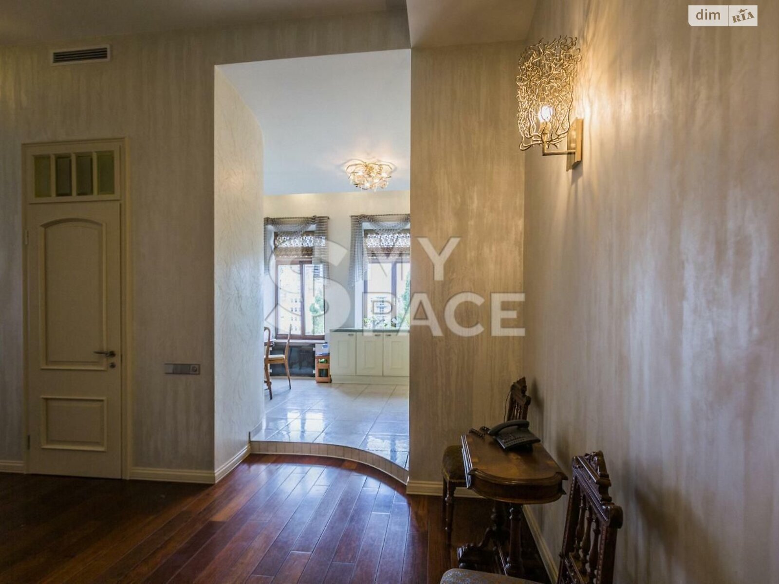 Продажа двухкомнатной квартиры в Киеве, на ул. Паньковская 8, фото 1 Продажа двухкомнатной квартиры в Киеве, на ул. Паньковская 8, фото 1