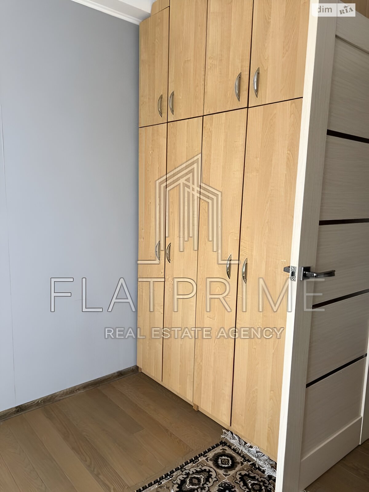 Продажа трехкомнатной квартиры в Киеве, на просп. Павла Тычины 11, фото 1 Продажа трехкомнатной квартиры в Киеве, на просп. Павла Тычины 11, фото 1
