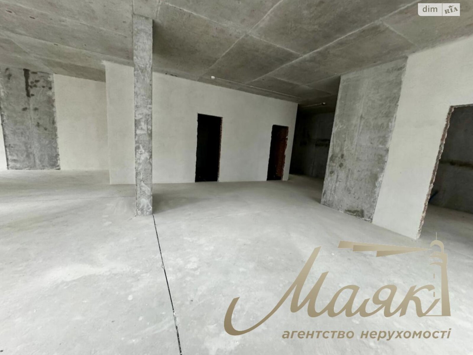 Продаж трикімнатної квартири в Києві, на вул. Андрія Верхогляда 17, район Печерськ фото 1 Продаж трикімнатної квартири в Києві, на вул. Андрія Верхогляда 17, район Печерськ фото 1