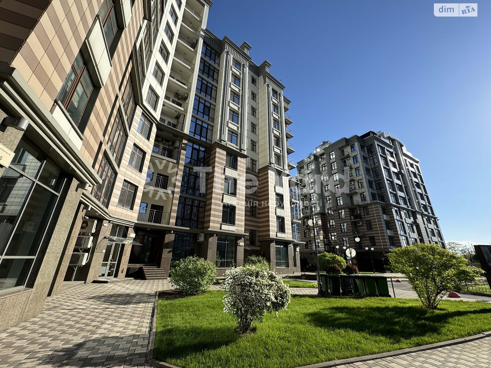 Продаж чотирикімнатної квартири в Києві, на вул. Андрія Верхогляда 18А, район Печерськ фото 1 Продаж чотирикімнатної квартири в Києві, на вул. Андрія Верхогляда 18А, район Печерськ фото 1