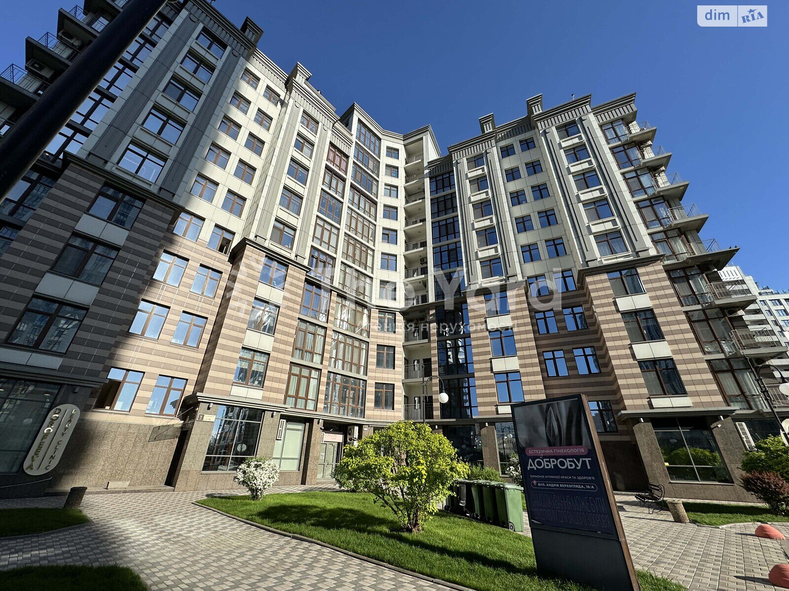 Продаж чотирикімнатної квартири в Києві, на вул. Андрія Верхогляда 18А, район Печерськ фото 1 Продаж чотирикімнатної квартири в Києві, на вул. Андрія Верхогляда 18А, район Печерськ фото 1
