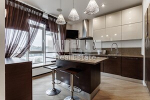 Продажа трехкомнатной квартиры в Киеве, на ул. Андрея Верхогляда 3, район Печерск фото 2 Продажа трехкомнатной квартиры в Киеве, на ул. Андрея Верхогляда 3, район Печерск фото 2