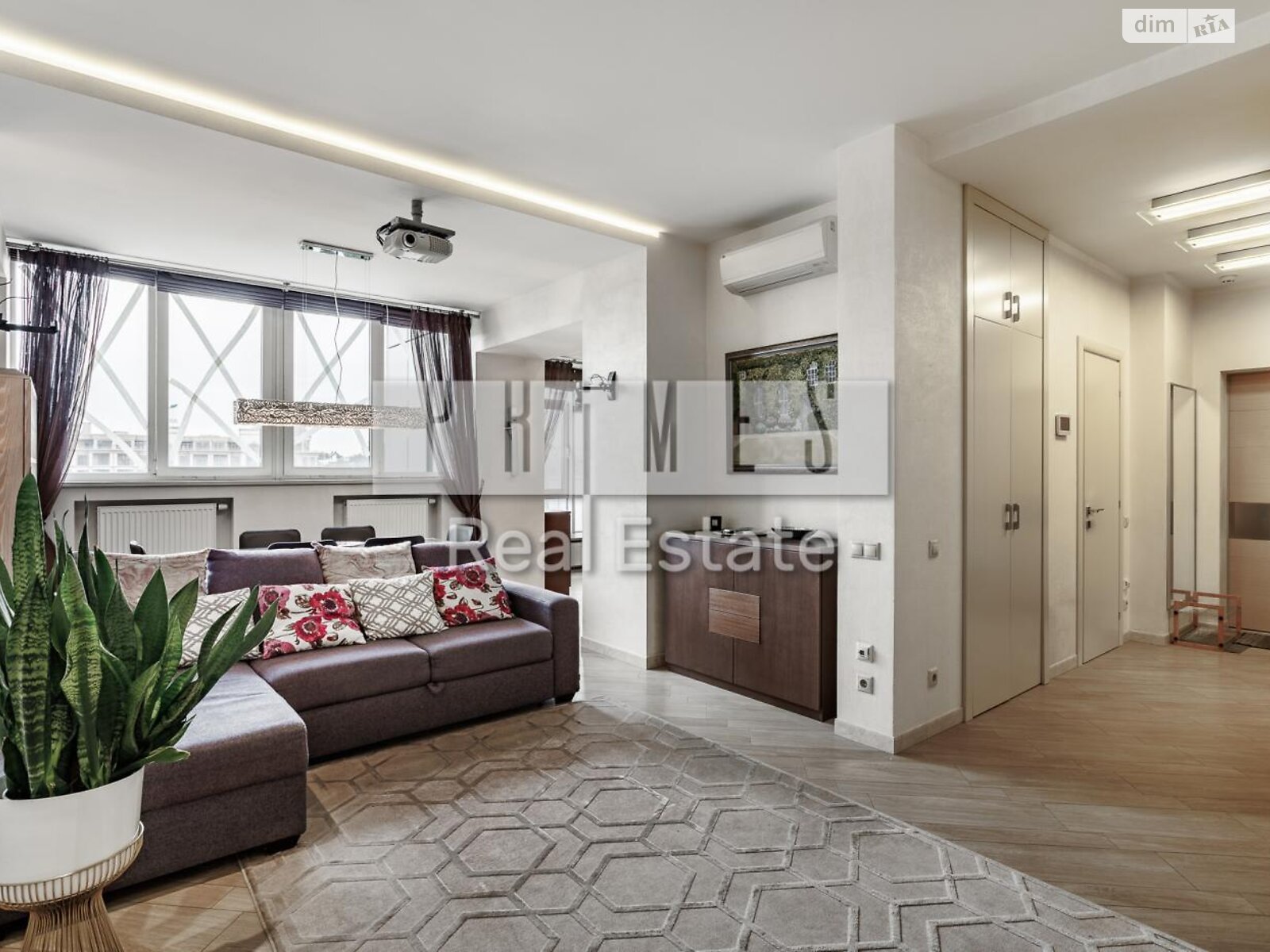 Продажа трехкомнатной квартиры в Киеве, на ул. Андрея Верхогляда 3, район Печерск фото 1 Продажа трехкомнатной квартиры в Киеве, на ул. Андрея Верхогляда 3, район Печерск фото 1