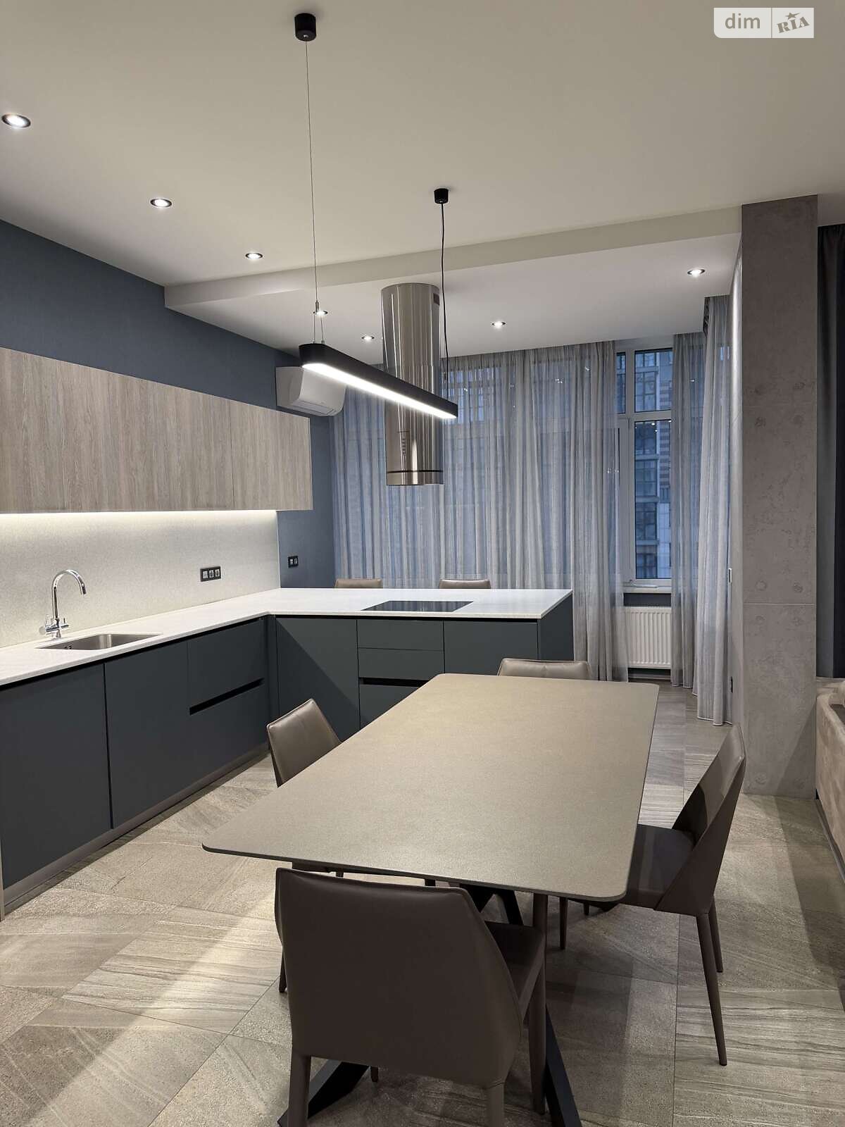 Продажа трехкомнатной квартиры в Киеве, на ул. Андрея Верхогляда 15, район Печерский фото 1 Продажа трехкомнатной квартиры в Киеве, на ул. Андрея Верхогляда 15, район Печерский фото 1