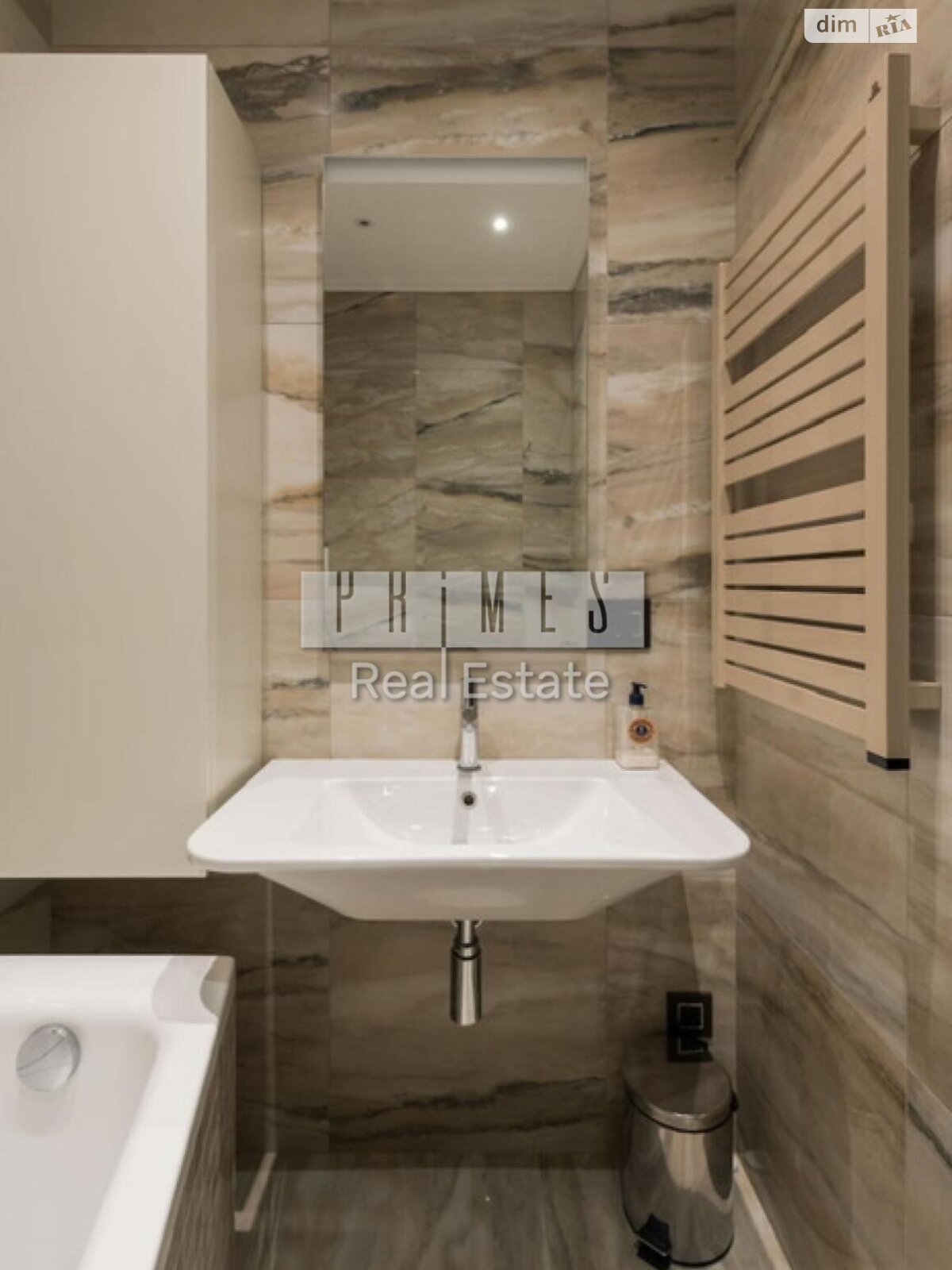 Продажа трехкомнатной квартиры в Киеве, на ул. Андрея Верхогляда 17, район Печерск фото 1