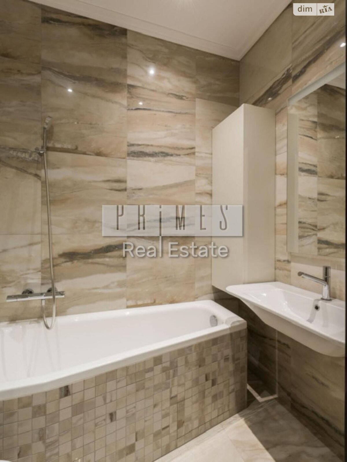 Продажа трехкомнатной квартиры в Киеве, на ул. Андрея Верхогляда 17, район Печерск фото 1