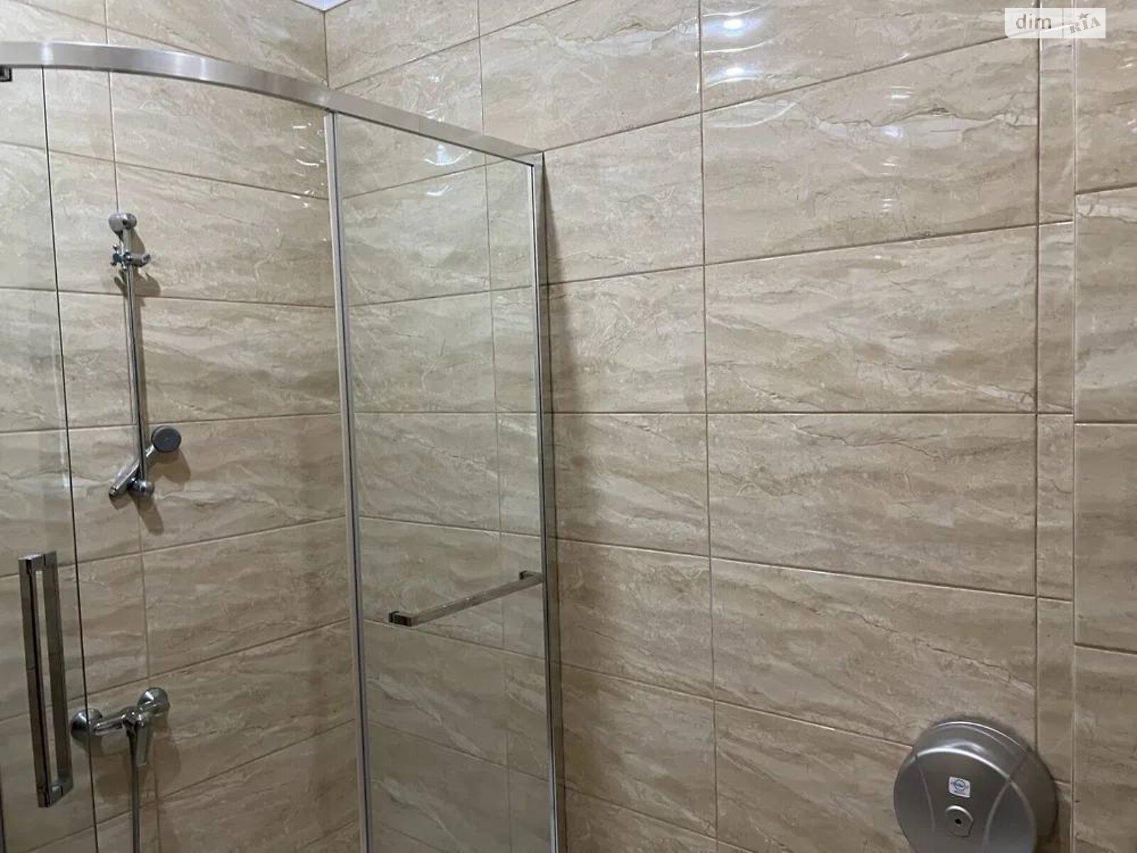 Продажа двухкомнатной квартиры в Киеве, на ул. Арсенальная 17, район Печерск фото 1 Продажа двухкомнатной квартиры в Киеве, на ул. Арсенальная 17, район Печерск фото 1