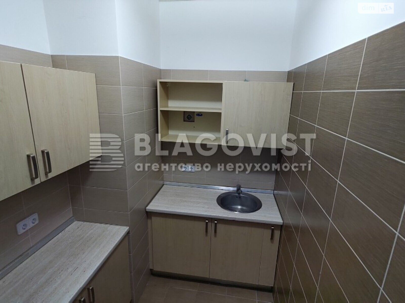 Продаж трикімнатної квартири в Києві, на вул. Велика Васильківська 72, район Печерськ фото 1 Продаж трикімнатної квартири в Києві, на вул. Велика Васильківська 72, район Печерськ фото 1