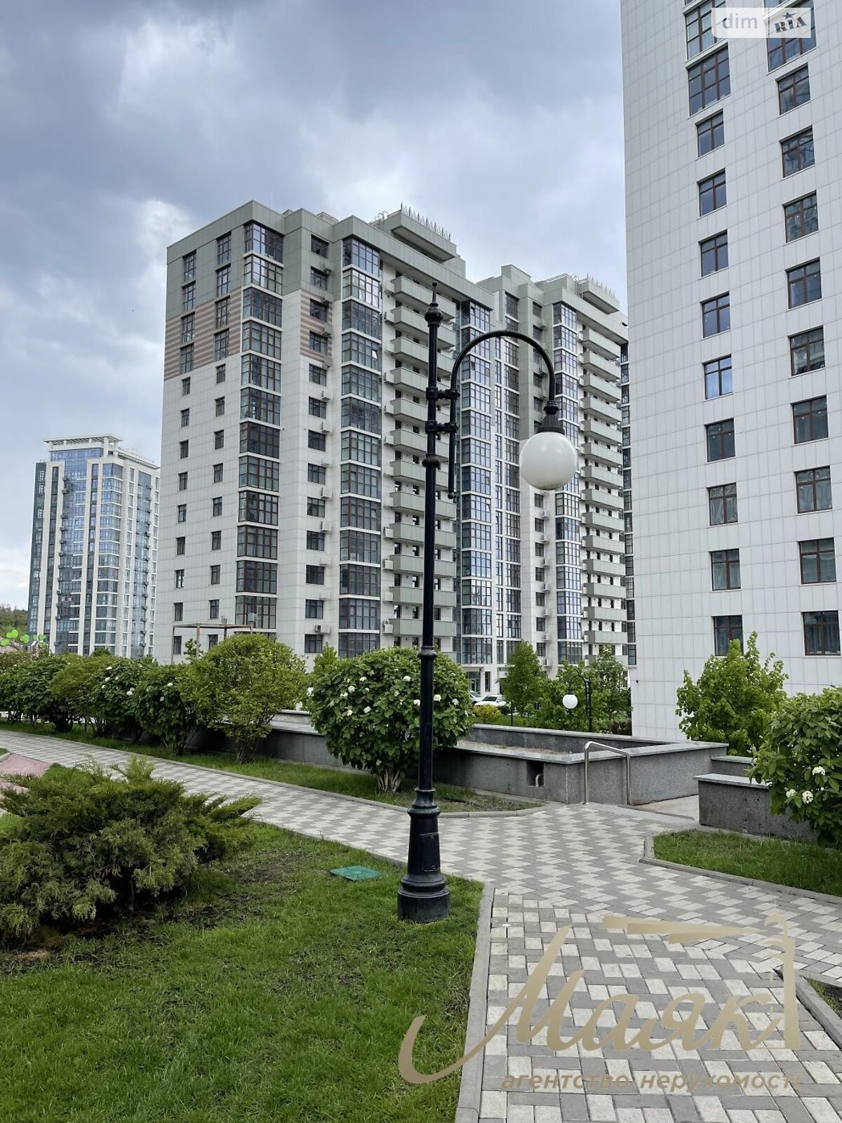 Продаж двокімнатної квартири в Києві, на вул. Андрія Верхогляда 15Б, район Печерськ фото 1 Продаж двокімнатної квартири в Києві, на вул. Андрія Верхогляда 15Б, район Печерськ фото 1