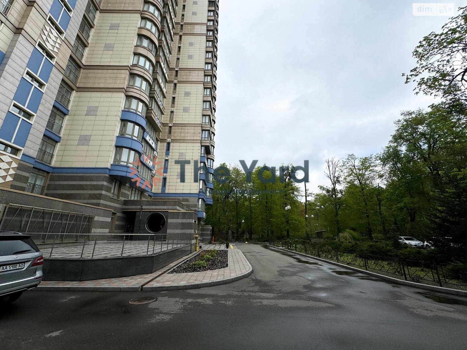 Продажа трехкомнатной квартиры в Киеве, на ул. Институтская 18А, кв. 88, район Печерск фото 1