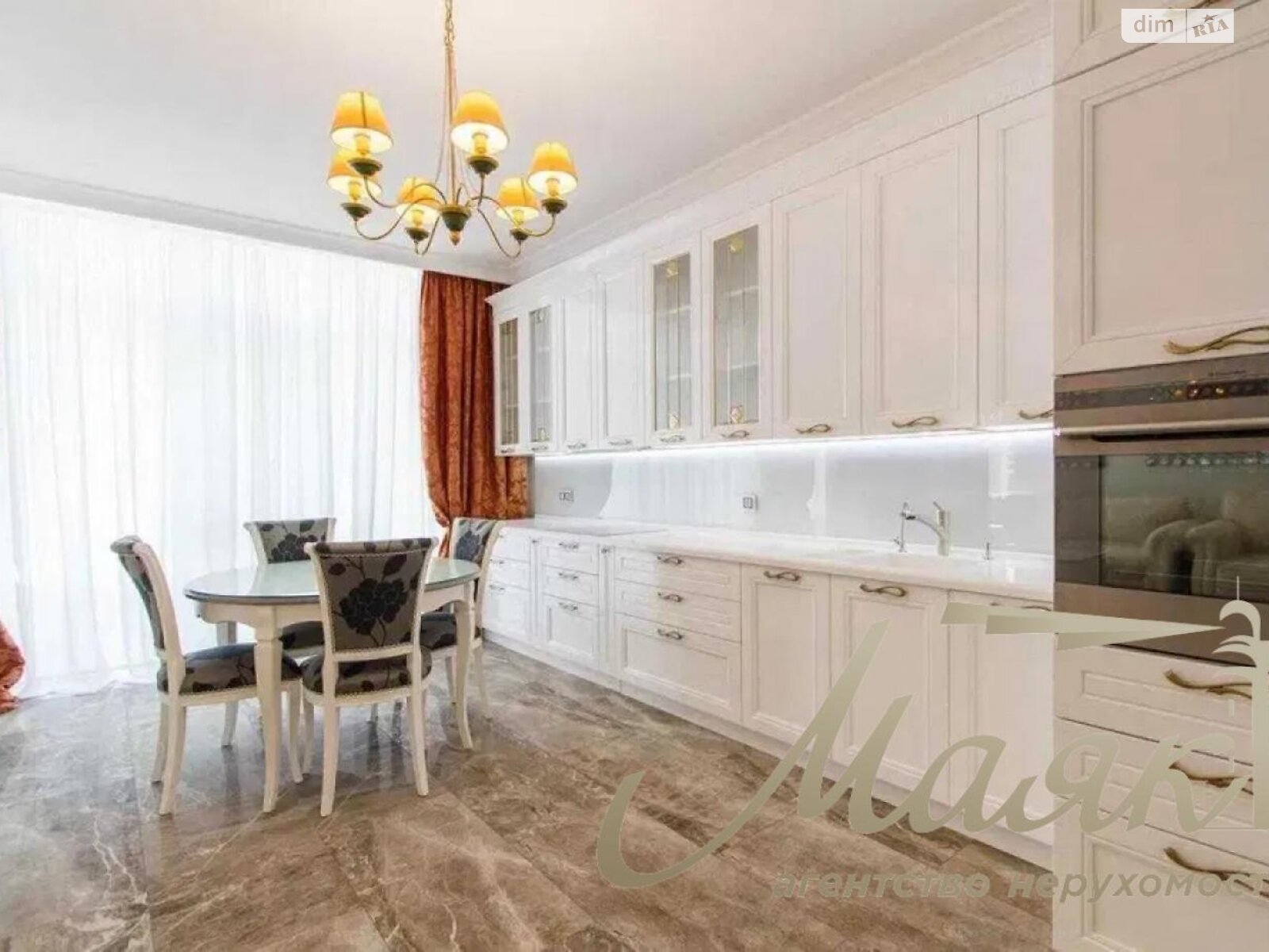 Продажа трехкомнатной квартиры в Киеве, на ул. Иоанна Павла II 6/1, район Печерск фото 1 Продажа трехкомнатной квартиры в Киеве, на ул. Иоанна Павла II 6/1, район Печерск фото 1