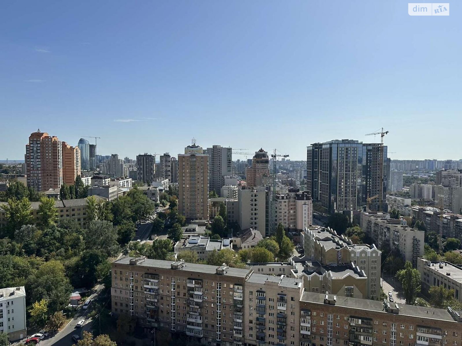 Продаж трикімнатної квартири в Києві, на вул. Івана Федорова 2А, район Печерськ фото 1 Продаж трикімнатної квартири в Києві, на вул. Івана Федорова 2А, район Печерськ фото 1