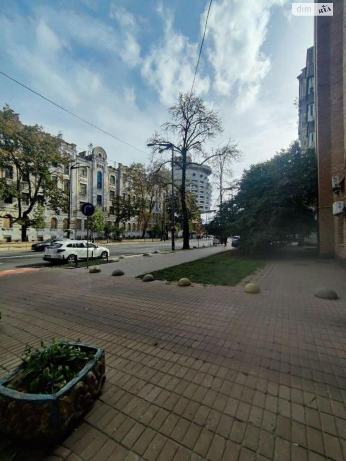 Продажа трехкомнатной квартиры в Киеве, на ул. Ивана Мазепы 12, район Печерск фото 1 Продажа трехкомнатной квартиры в Киеве, на ул. Ивана Мазепы 12, район Печерск фото 1