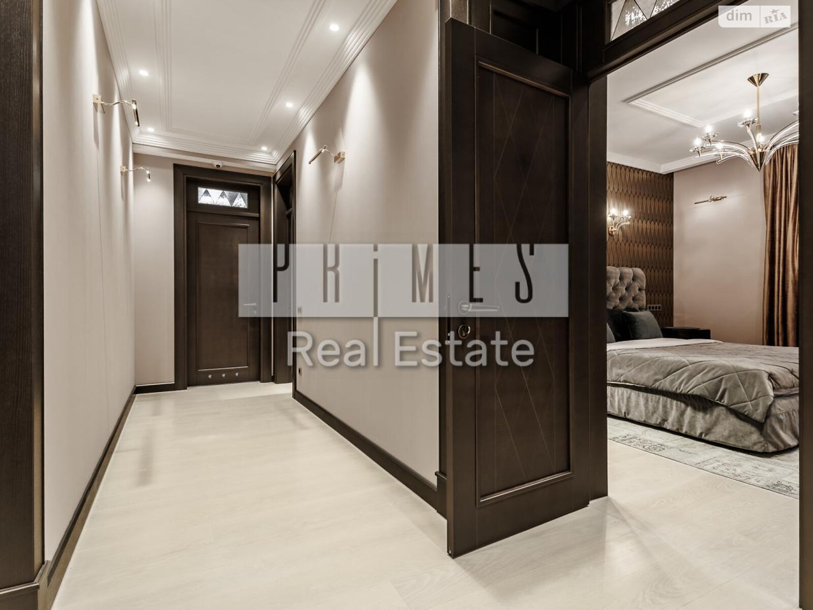 Продажа пятикомнатной квартиры в Киеве, на ул. Ивана Мазепы 10, район Печерск фото 1