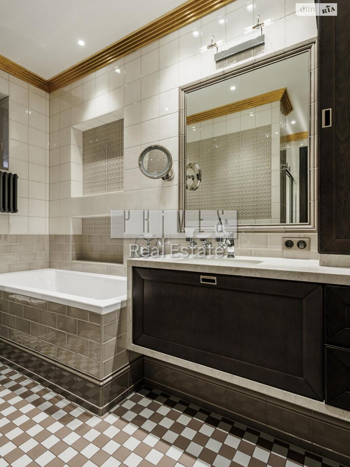 Продажа пятикомнатной квартиры в Киеве, на ул. Ивана Мазепы 10, район Печерск фото 1