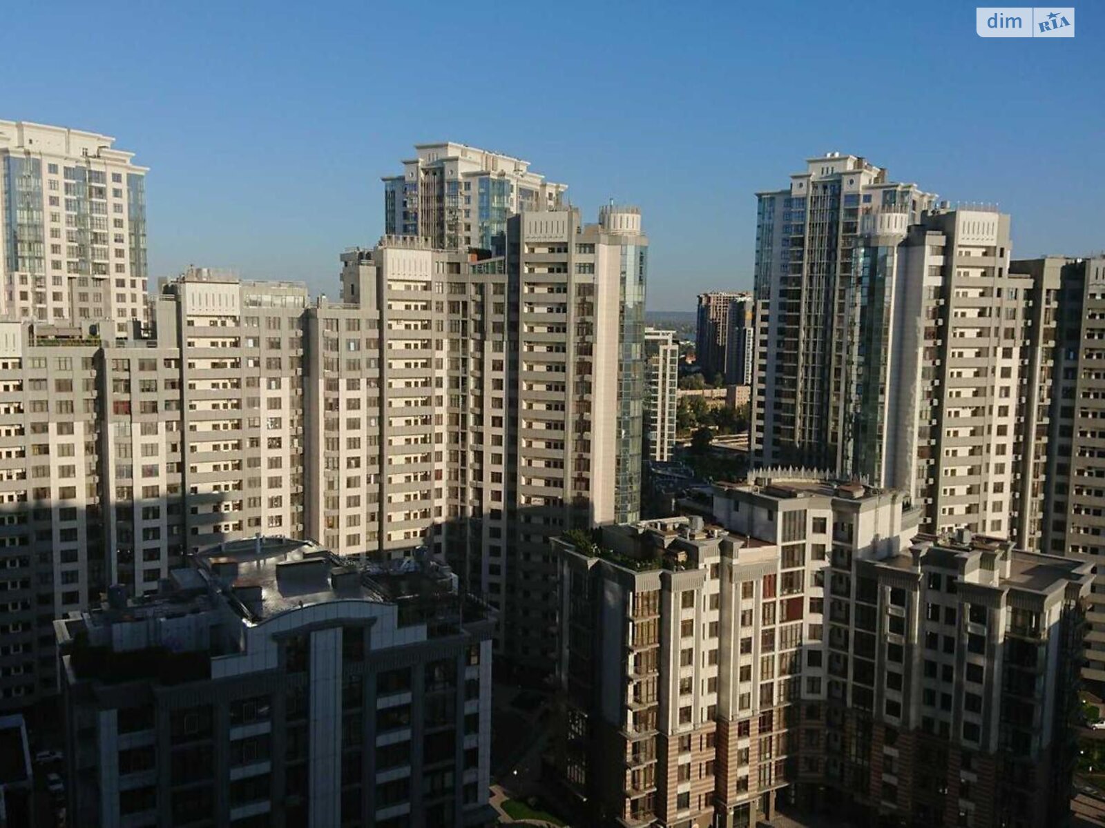 Продаж однокімнатної квартири в Києві, на вул. Кахи Бендукідзе 2, район Печерськ фото 1 Продаж однокімнатної квартири в Києві, на вул. Кахи Бендукідзе 2, район Печерськ фото 1