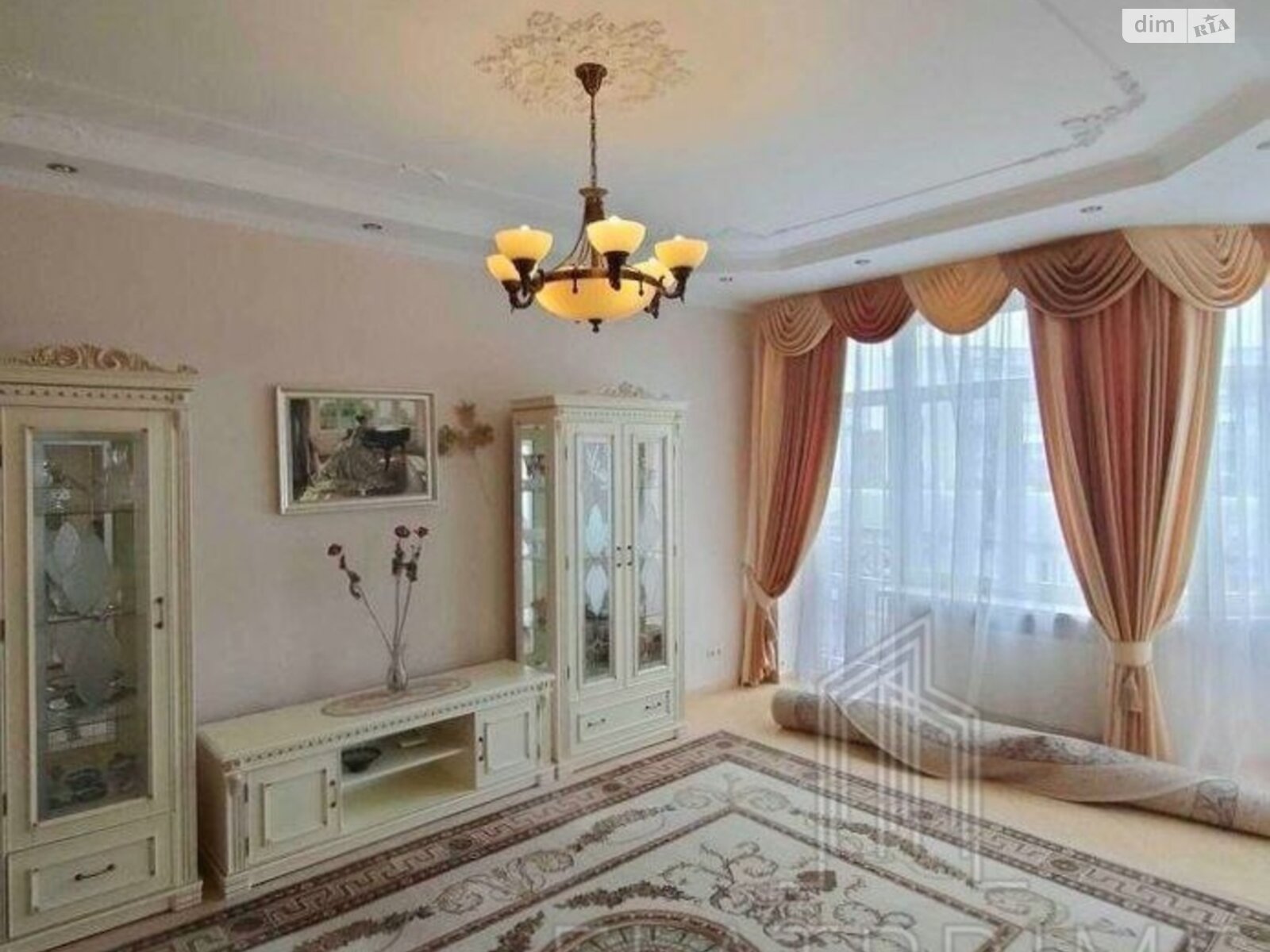 Продаж трикімнатної квартири в Києві, на узвіз Кловський 5, район Печерськ фото 1 Продаж трикімнатної квартири в Києві, на узвіз Кловський 5, район Печерськ фото 1