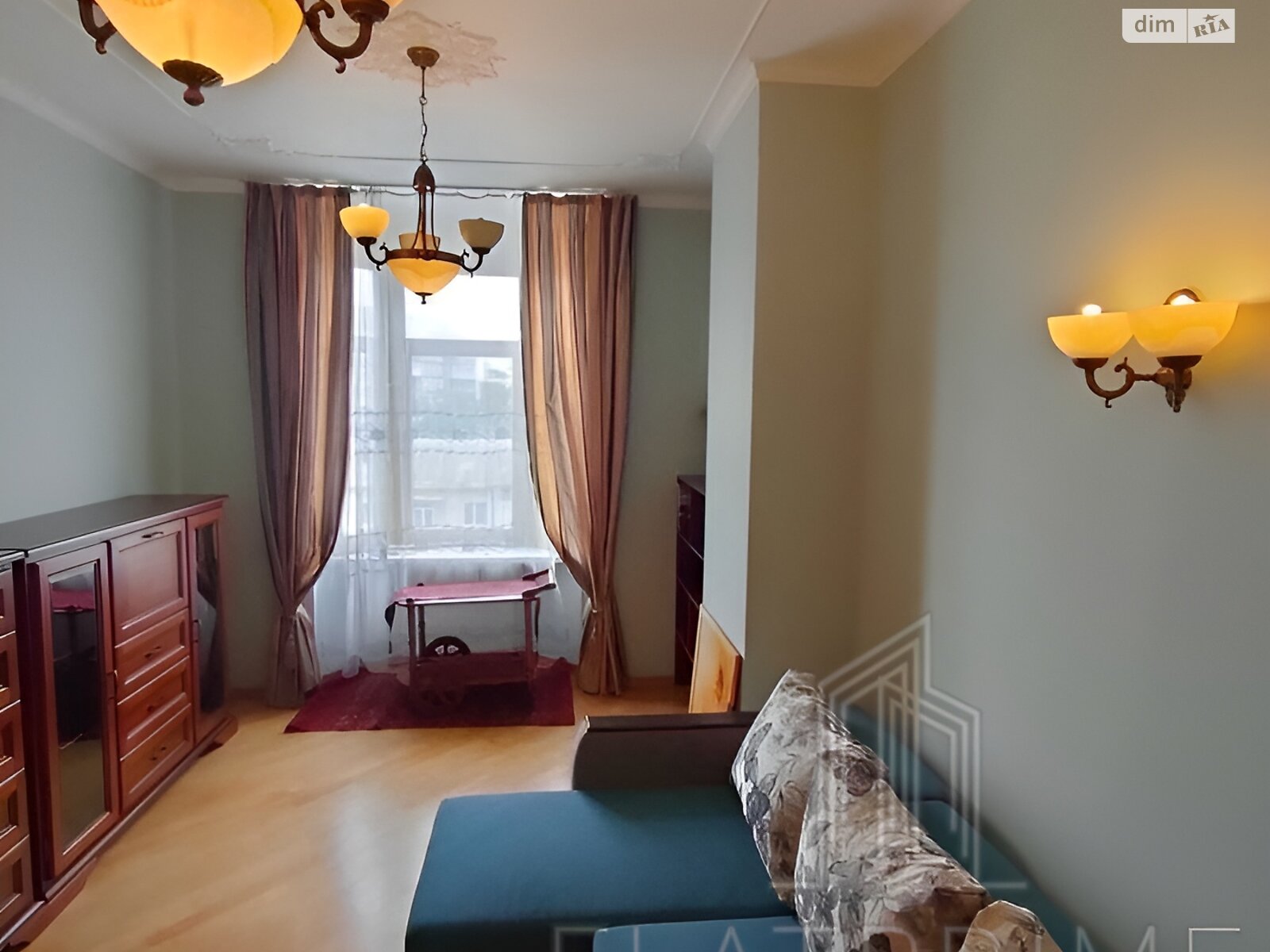 Продаж трикімнатної квартири в Києві, на узвіз Кловський 5, район Печерськ фото 1 Продаж трикімнатної квартири в Києві, на узвіз Кловський 5, район Печерськ фото 1