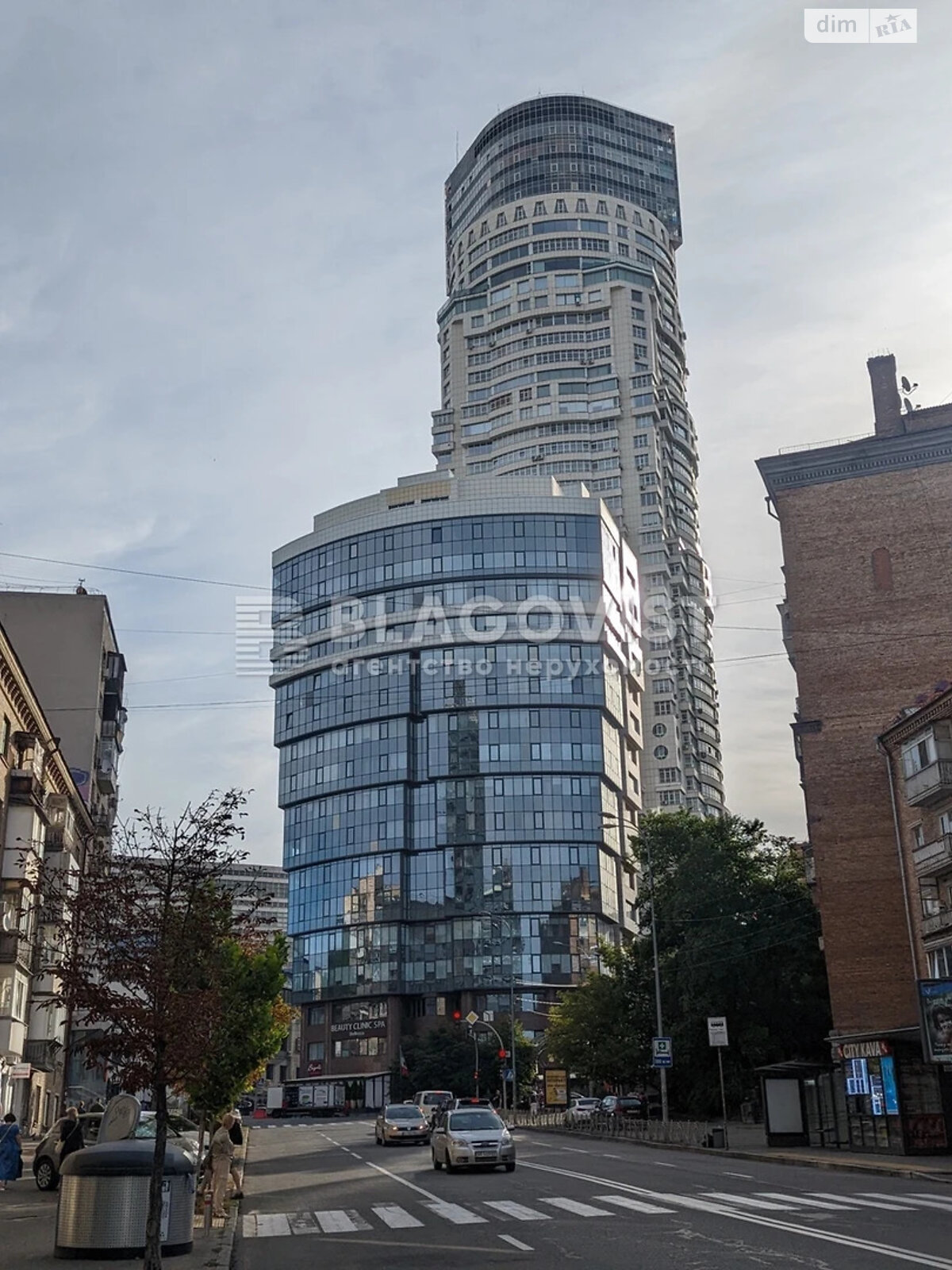 Продаж двокімнатної квартири в Києві, на узвіз Кловський 7, район Печерськ фото 1 Продаж двокімнатної квартири в Києві, на узвіз Кловський 7, район Печерськ фото 1