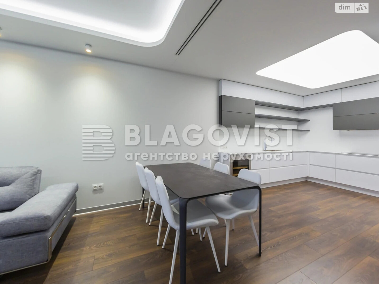 Продажа двухкомнатной квартиры в Киеве, на спуск Кловский 17В, район Печерск фото 1 Продажа двухкомнатной квартиры в Киеве, на спуск Кловский 17В, район Печерск фото 1