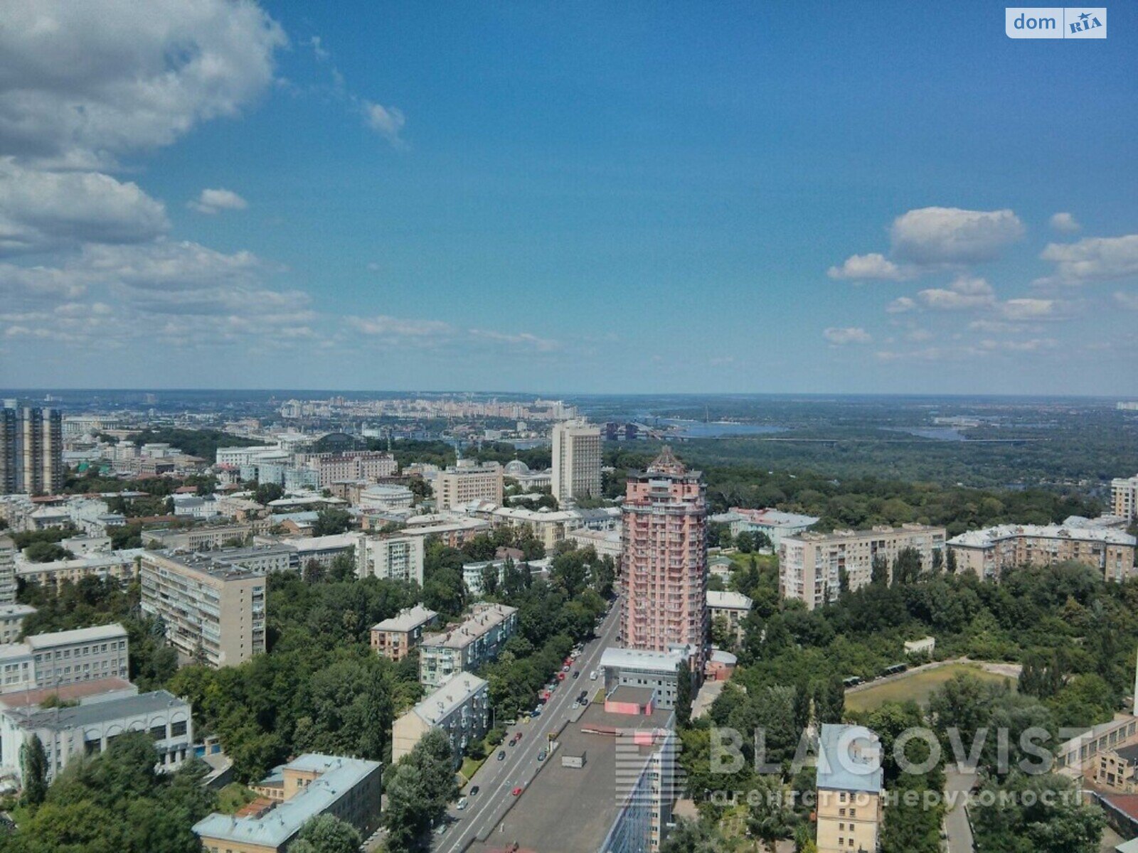 Продажа двухкомнатной квартиры в Киеве, на спуск Кловский 7, район Печерск фото 1