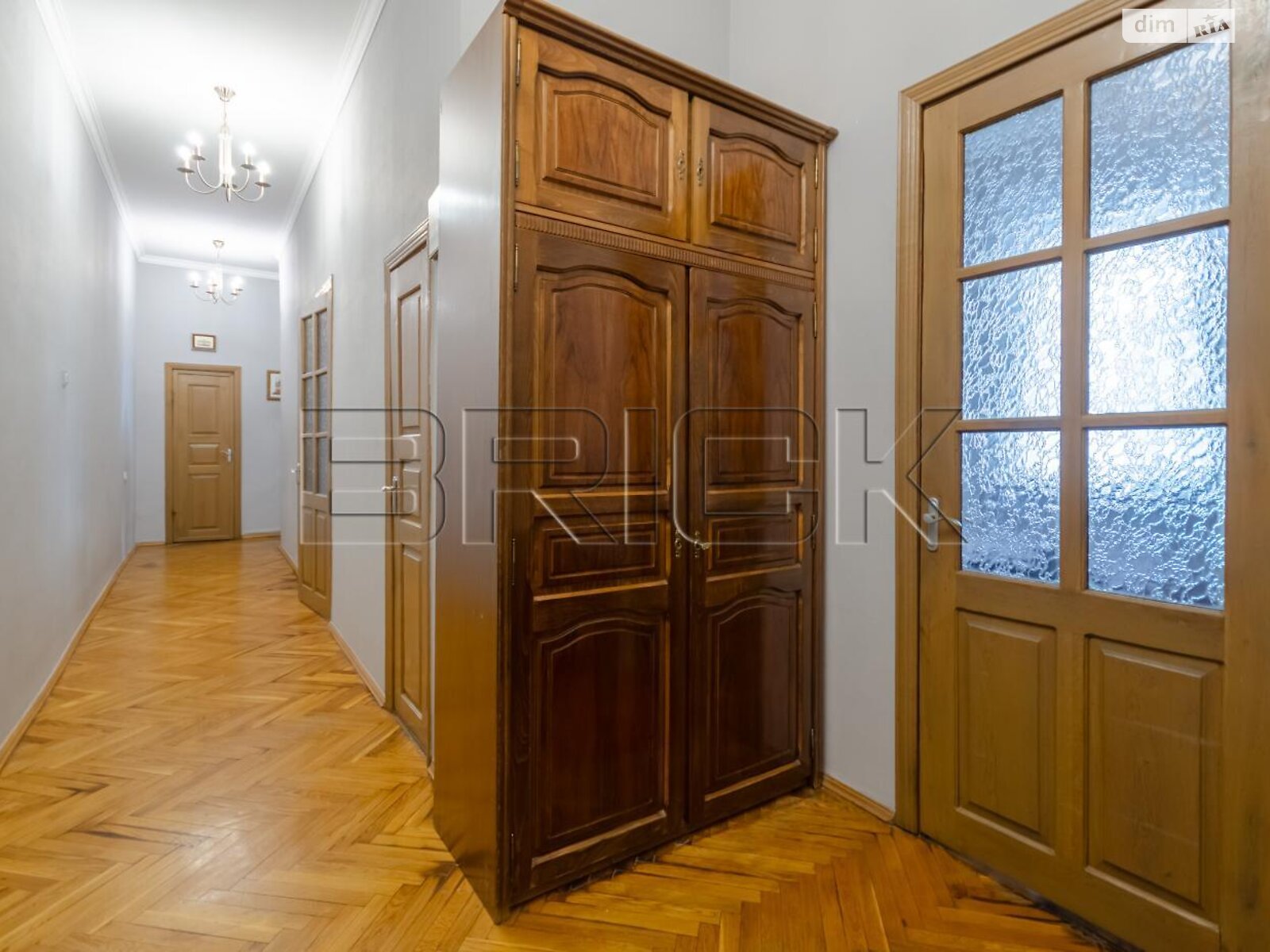 Продаж трикімнатної квартири в Києві, на вул. Князів Острозьких 29Б, район Печерськ фото 1 Продаж трикімнатної квартири в Києві, на вул. Князів Острозьких 29Б, район Печерськ фото 1
