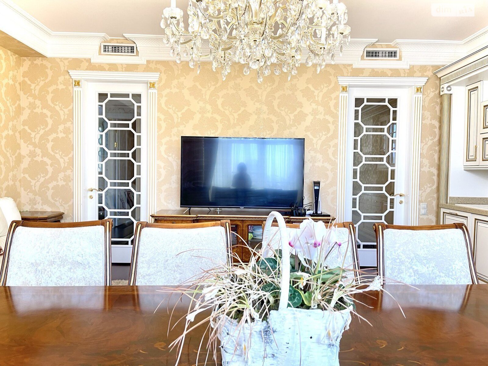 Продаж п`ятикімнатної квартири в Києві, на вул. Круглоуніверситетська 3-5, район Печерськ фото 1 Продаж п`ятикімнатної квартири в Києві, на вул. Круглоуніверситетська 3-5, район Печерськ фото 1