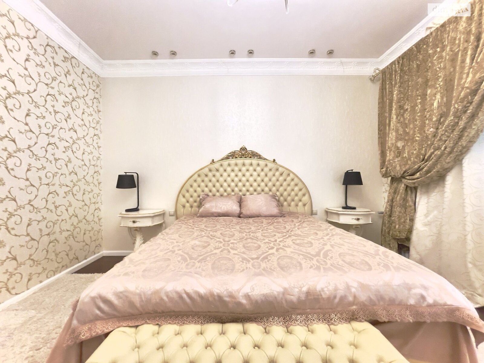 Продаж п`ятикімнатної квартири в Києві, на вул. Круглоуніверситетська 3-5, район Печерськ фото 1 Продаж п`ятикімнатної квартири в Києві, на вул. Круглоуніверситетська 3-5, район Печерськ фото 1