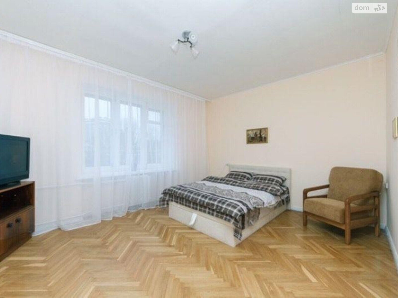 Продажа трехкомнатной квартиры в Киеве, на бул. Леси Украинки 24, район Черепанова гора фото 1
