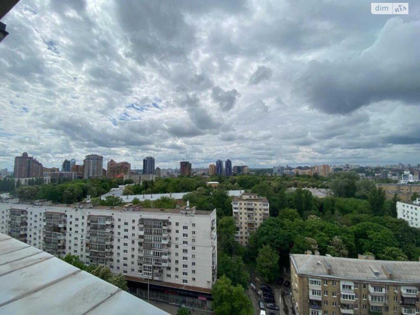 Продаж чотирикімнатної квартири в Києві, на бул. Лесі Українки 7Б, район Печерськ фото 1 Продаж чотирикімнатної квартири в Києві, на бул. Лесі Українки 7Б, район Печерськ фото 1