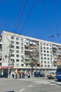 Продажа трехкомнатной квартиры в Киеве, на бул. Леси Украинки 19, район Печерск фото 2