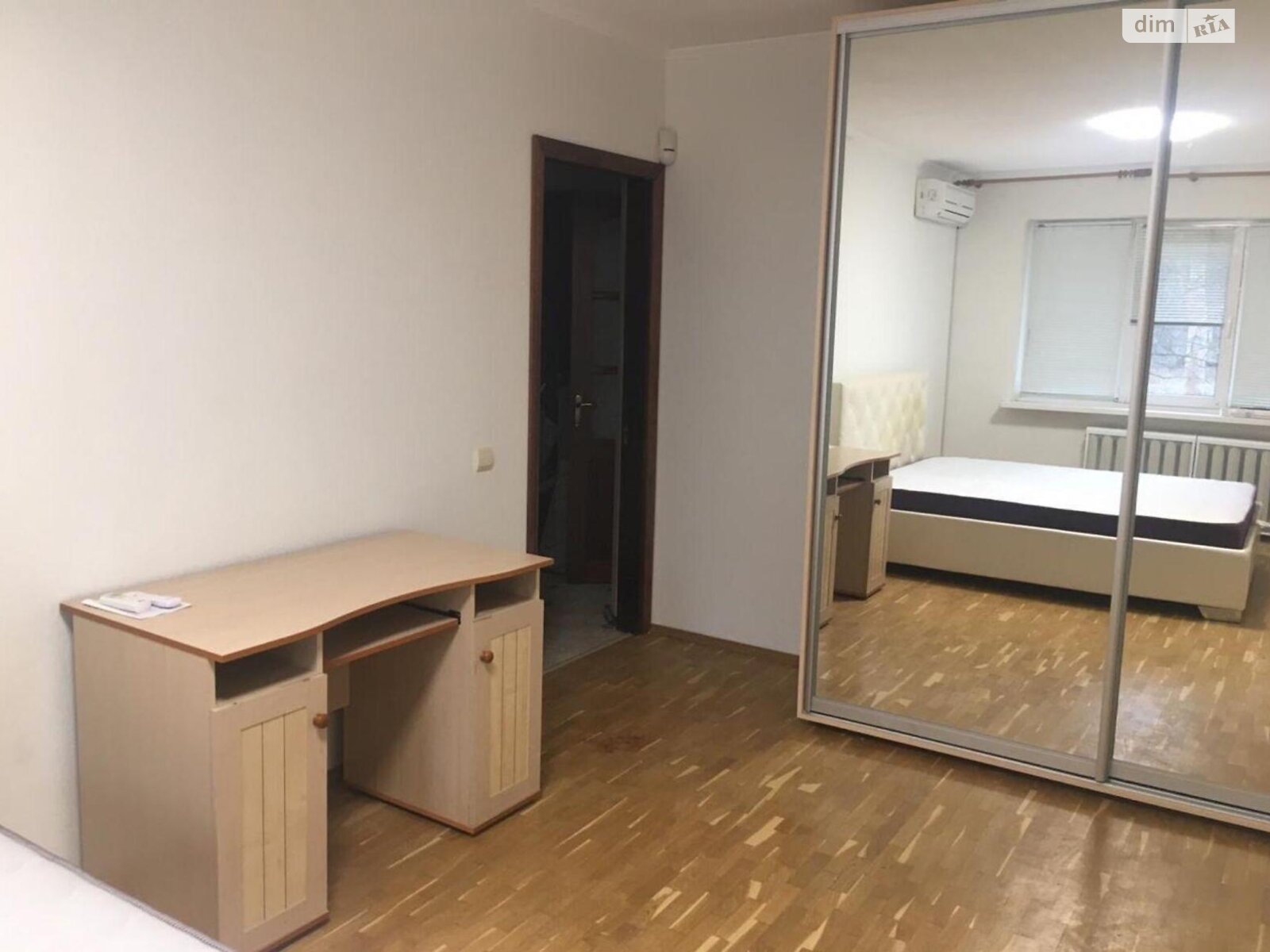Продаж трикімнатної квартири в Києві, на бул. Лесі Українки 16, район Печерськ фото 2 Продаж трикімнатної квартири в Києві, на бул. Лесі Українки 16, район Печерськ фото 2