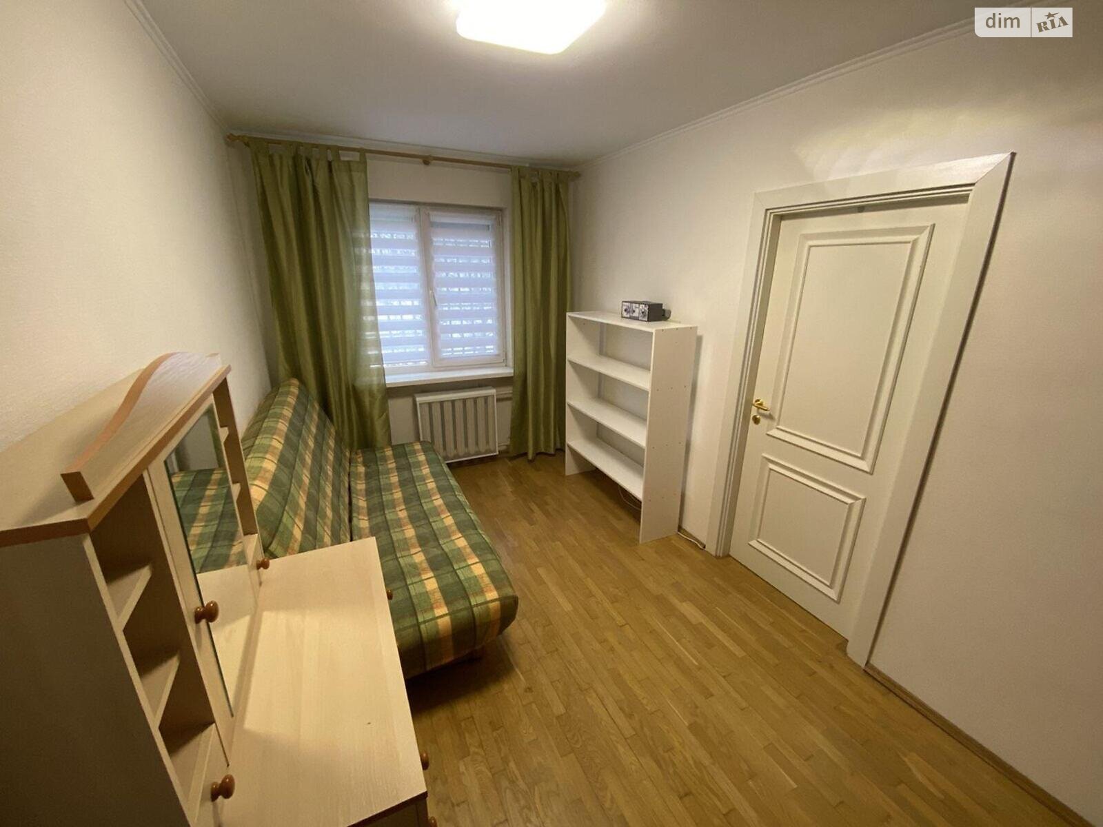 Продаж трикімнатної квартири в Києві, на бул. Лесі Українки 16, район Печерськ фото 2 Продаж трикімнатної квартири в Києві, на бул. Лесі Українки 16, район Печерськ фото 2